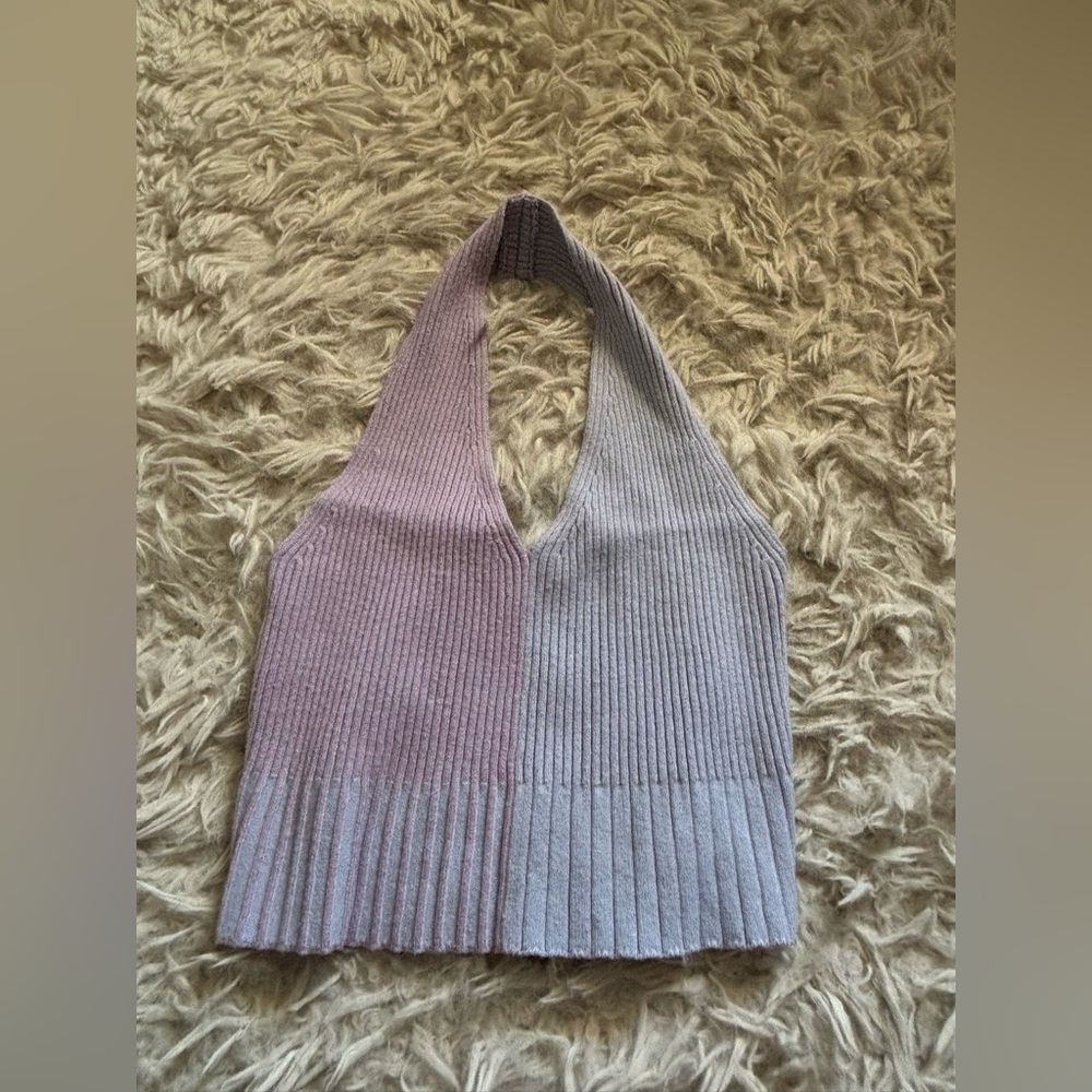 Two-Tone Ribbed Halter Top - Picture 1 of 3